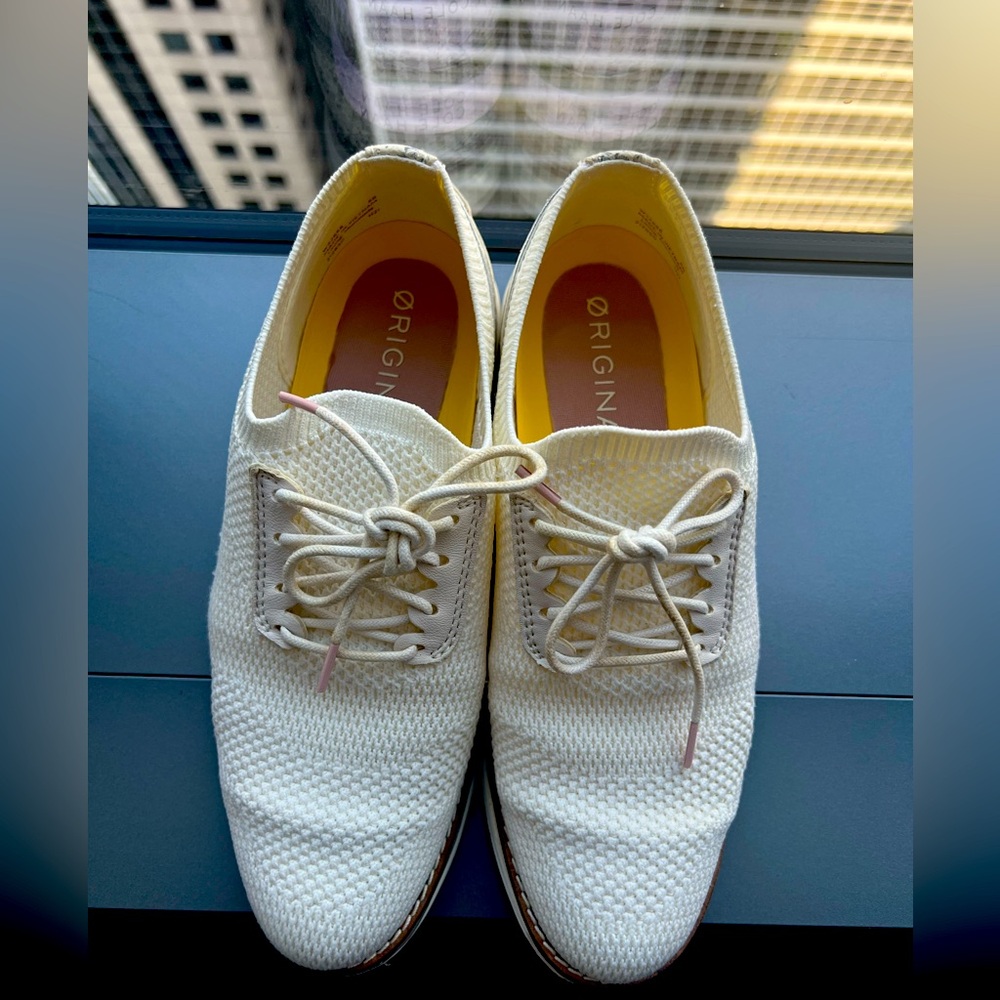Cole Haan Womens Size 6 Original Grand Meridian Oxford Loafer Shoe Ivory/Snake